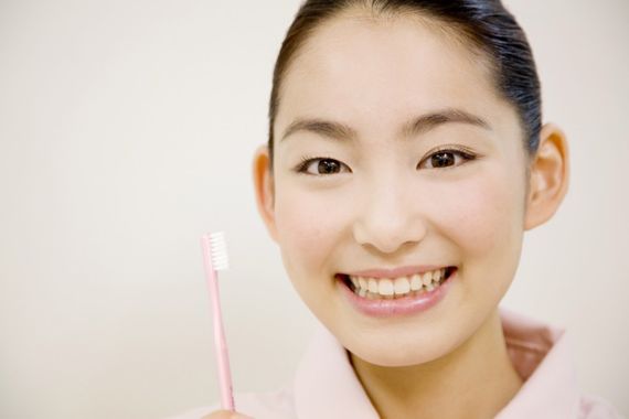 笑顔の助手