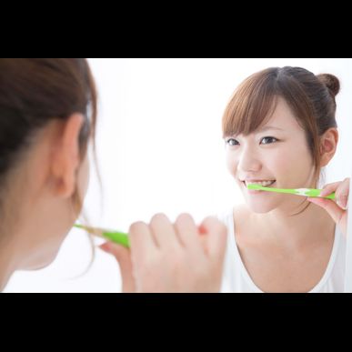 熊本の歯医者・橋元歯科では人気のセラミック治療をご利用いただけます
